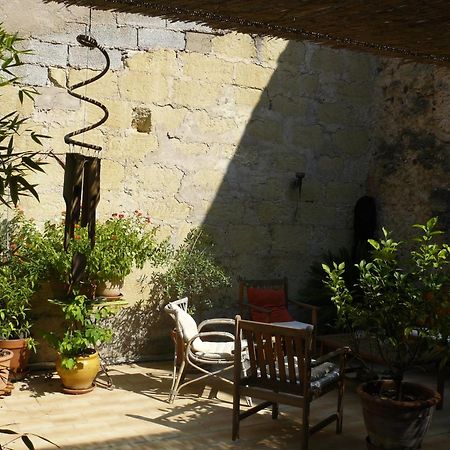 Pézenas Chambres D'Hotes De Fleurus מראה חיצוני תמונה