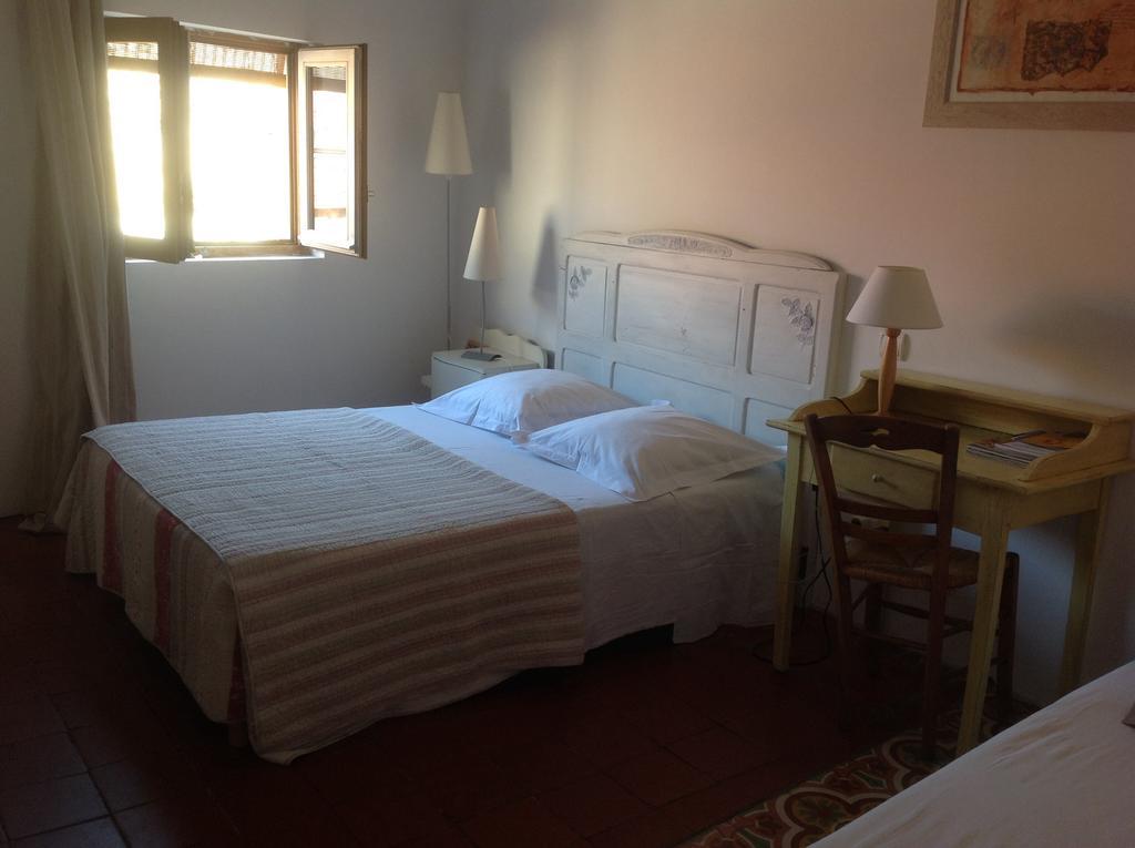 Pézenas Chambres D'Hotes De Fleurus מראה חיצוני תמונה